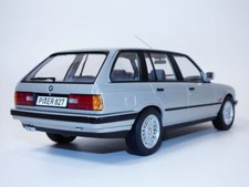 BMW 325i Touring break gris