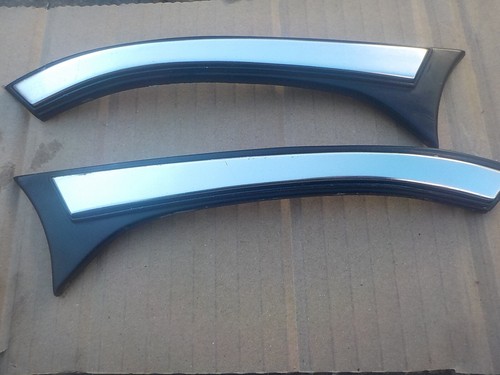Baguettes enjoliveurs custodes - baguettes,