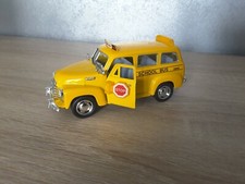 Chevrolet suburban 1950 school