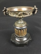 coupe urne piédestal bronze