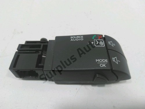 Commande multimedia 8200950420 - commande,