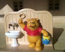 Figurine vintage Winnie l'ourson Bully Walt Disney Productions