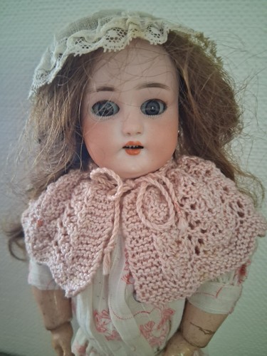 Petite poupée ancienne - , en