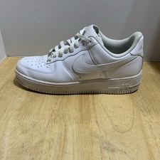 Nike Men's Air Force 1 '07 Triple White Athletic Shoes CW2288-111 Men’s Size 9