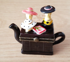 Earthenware box - milliner's counter