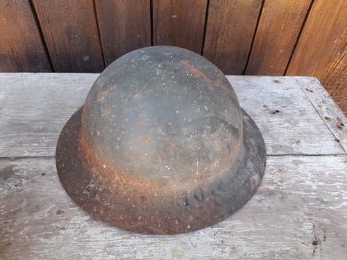 Casque militaire ancien - casque,
