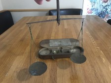 BALANCE DE TABLE A PLATEAUX