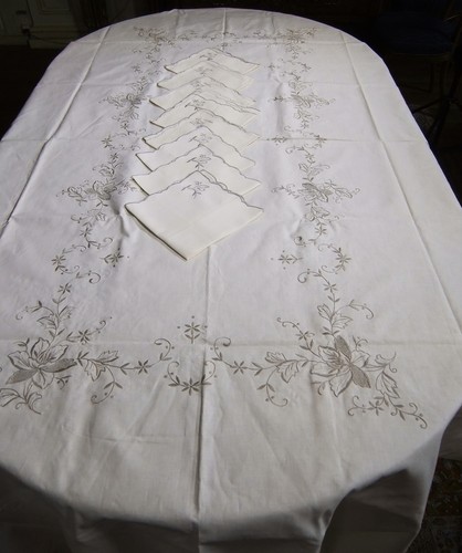 Service table écru brodé - table,