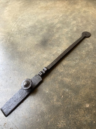 Ancienne barre fer forgé pour