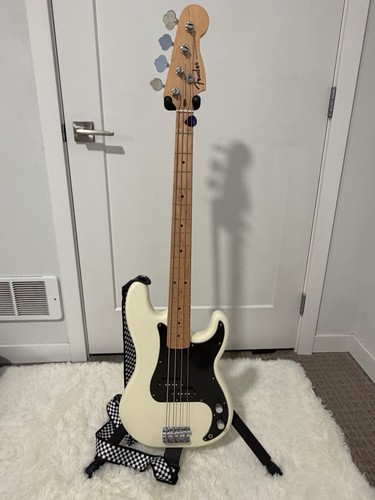 Fender precision bass string - fender, 4-string