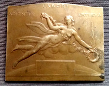 Médaille EXPOSITION UNIVERSELLE 1935 BRUXELLES par BONNETAIN ange FEMME nu