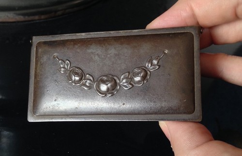 Ancienne petite boite - ancienne,