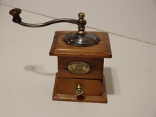 moulin à café ancien à