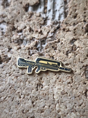 Pin pins famas militari - pin,