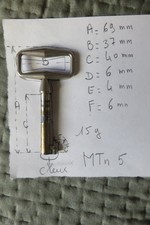 Ancienne clef commode/ MTn 5