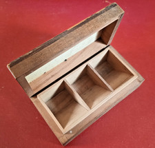 Boîte à timbres en bois