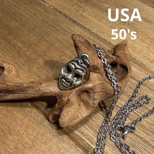 Collier breloque vintage - , usa