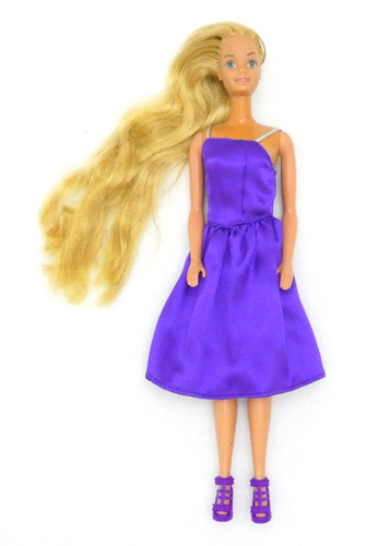 Poupee barbie avec robe - avec,