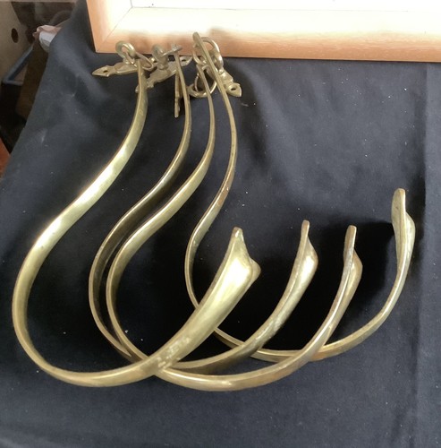 Paires embrases à - ,