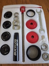 Outil de retrait de pédalier