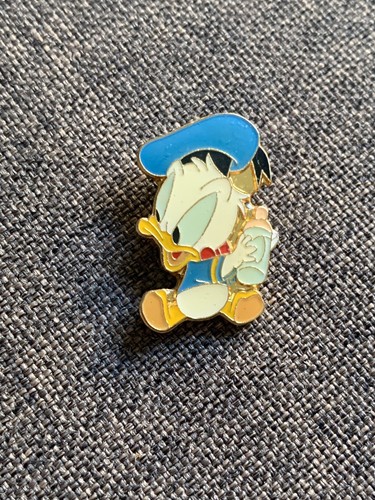 Pin disney donald - disney, bébé