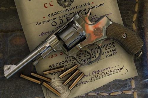 Plaque metal pistolet - plaque,