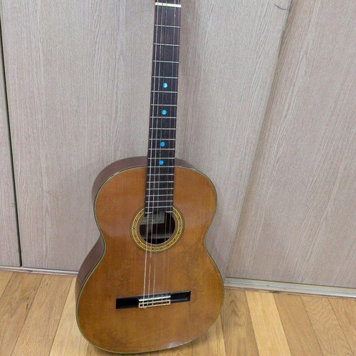 Guitare acoustique vintage