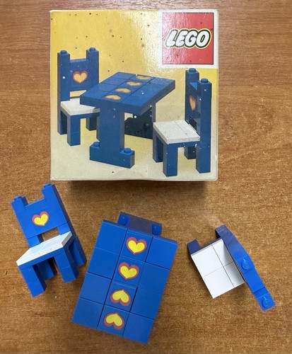Lego 275 la table - lego,