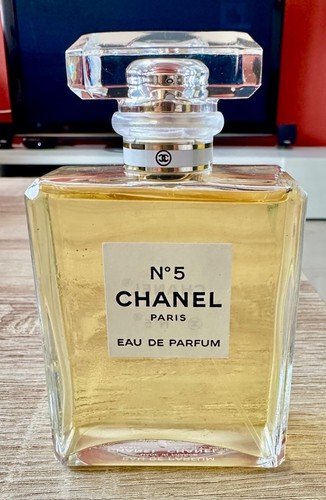 Eau parfum chânel - eau,