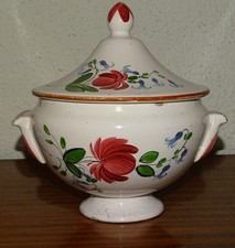 Ancienne soupière en faience
