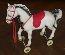 Ancien Cheval À Roulette