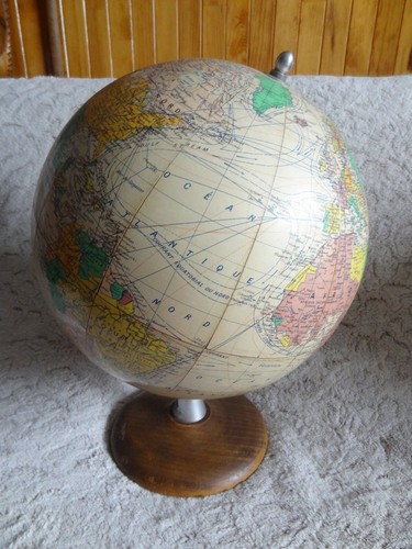 Ancien globe terrestre girard - ancien,