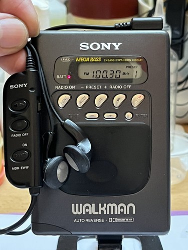 Sony radio cassette player - 🟡sony,