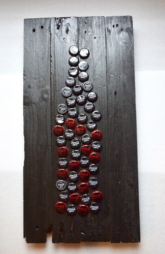 Tableau capsules sur bois - -,