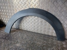 Enjoliveur Elargisseur d'aile