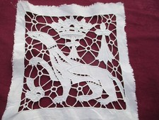 grand médaillon broderie main