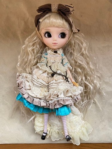 Poupée groove pullip - groove,