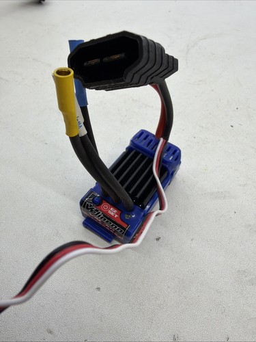 Traxxas revo 16th - traxxas, e