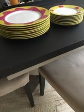 16 belles assiettes Maison du