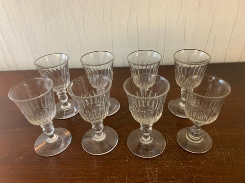 Verres anciens porto - anciens, en