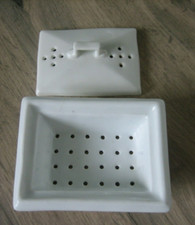 Ancienne boite à savon Porte