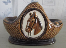 Ancien porte-pipes en