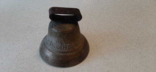 Ancienne cloche suisse - ancienne,