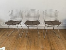 3 Chaises par Harry BERTOIA