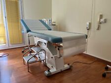 Table Médicale d'examen électrique ancienne mais en parfait état