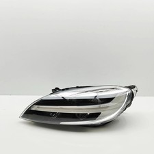 VOLVO V40 Cross Country 526