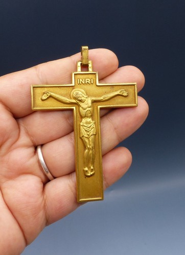 Ancienne croix religieuse - ancienne,