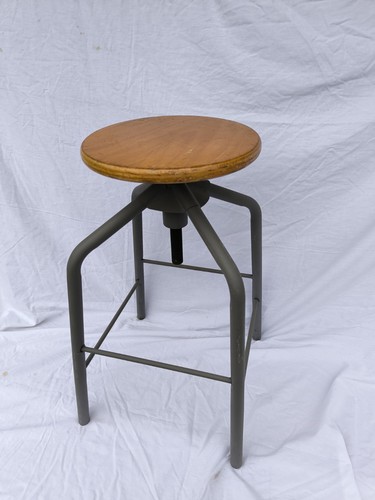 Tabouret industriel bois - tabouret,