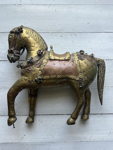 Cheval bois recouvert - bois, de