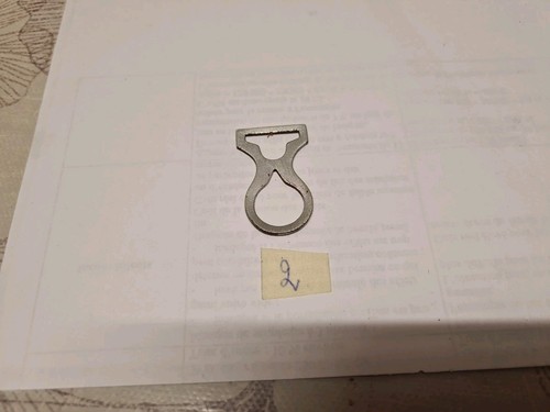 Pièce fer jugulaire de - pièce,